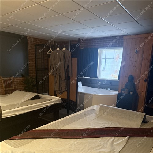 Luksus Thaimassage & Spa i Vallensbækvej 44 Vi har flere dygtige massør 