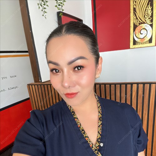 Thai massage 