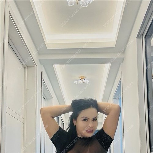 MARIA  A FEW DAYS BIG ASS NEW VIDEO AND PHOTOS BIG ASS 👑THE QUEEN OF FACCESSITING❄️OIL PARTY