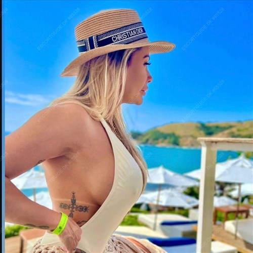 Rebeca brazilian 💎🇧🇷