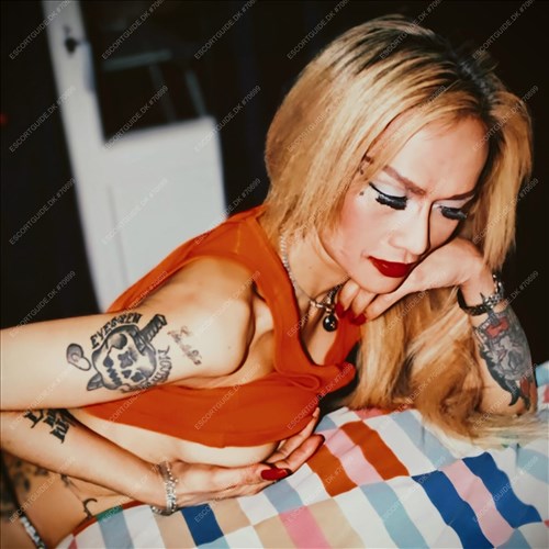 Sexy naughty bitch