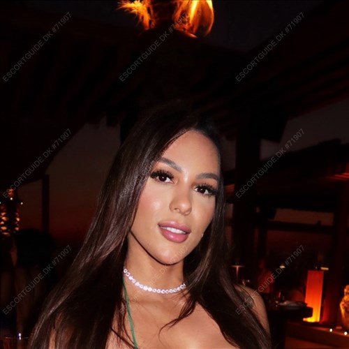Nicoly Brunette ❤️‍🔥 THE GORGEOUS SEDUCTIVE ❤️‍🔥