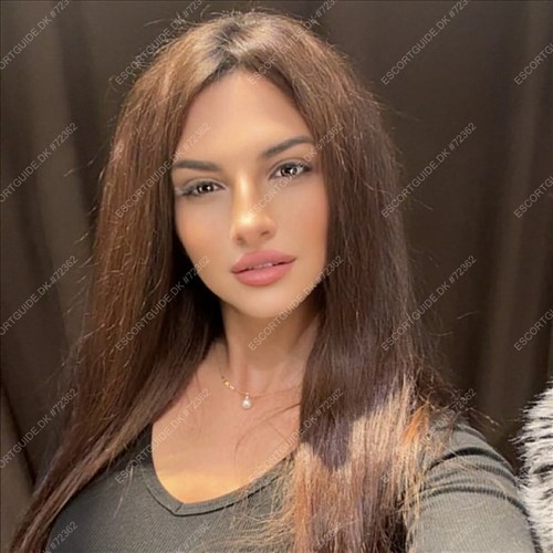 Alle  duo with my sister Arabic girl back just for 3 days 