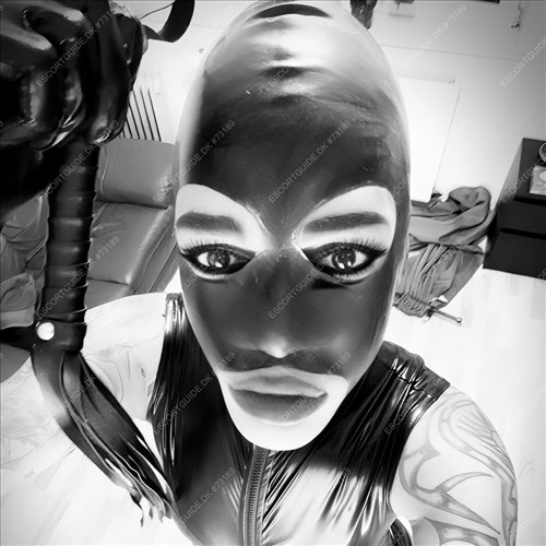 💋 💋Jessy 21cm🍆,nice body ,beautiful face ,party ❄️🚬🍻