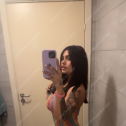 I'm SOPHIA, a great professional blowjob giver with a big ass 🍑 New in DK 💦🍑🌹 Party 24/7 🎉