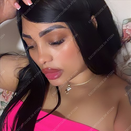 I'm SOPHIA, a great professional blowjob giver with a big ass 🍑 New in DK 💦🍑🌹 Party 24/7 🎉