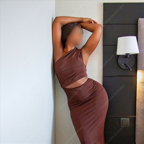 Sexy Black woman IVON. RD 