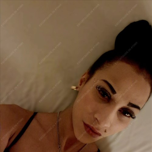  IN  AMAGER SELENA 19  YEARS LITTLE  BODY 30 MIN  1300 KR SZEX BJ WITHOUT CASH OR MOBILPAY 