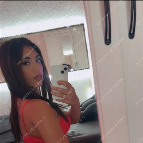 New girl in town full service call me babe