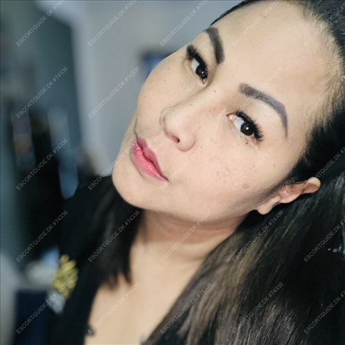 Thai girl frederikssund 30 MIM 500KR HJ HOT SERVICE 😘