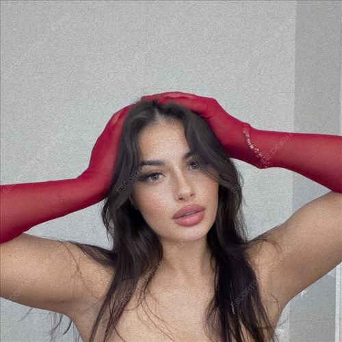 Hello Lexy it s here again 😍😍❤️ hot pussy and best service !! I wait for you in my fav place (bed)