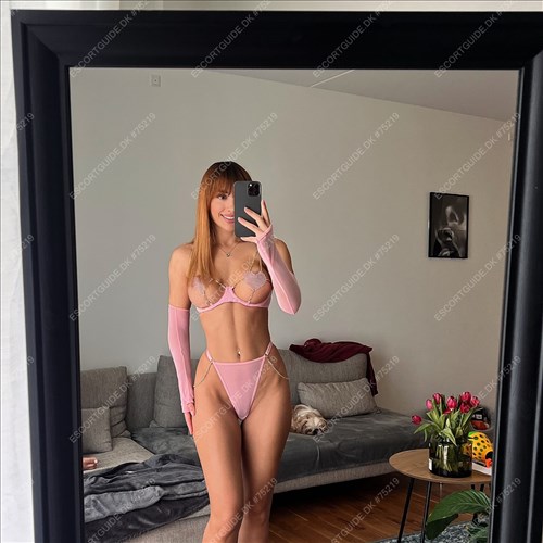Sweet and Passionate Meli💕in Kph/Ørestads👩‍❤️‍💋‍👨curvy/fit and amazing body🌸b2b massage💕DUO av