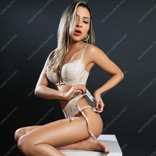 Giulia Pétit 🔥😜