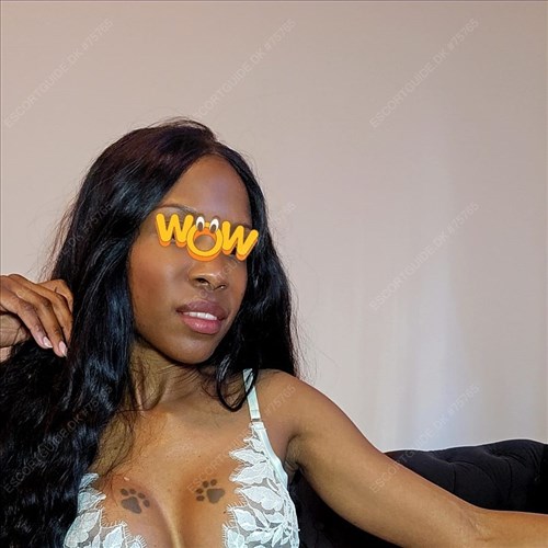 Beautiful Naomi Cuba. Erotic massages  SØBORG 