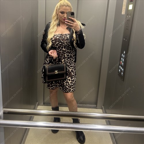 100% real Veronica GFE🔥 Party 🔥