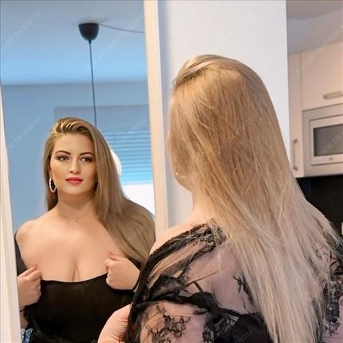 PARTY,❄️ HOT,👅AND SEXY❤️ Karina