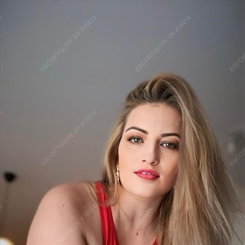 PARTY,❄️ HOT,👅AND SEXY❤️ Karina