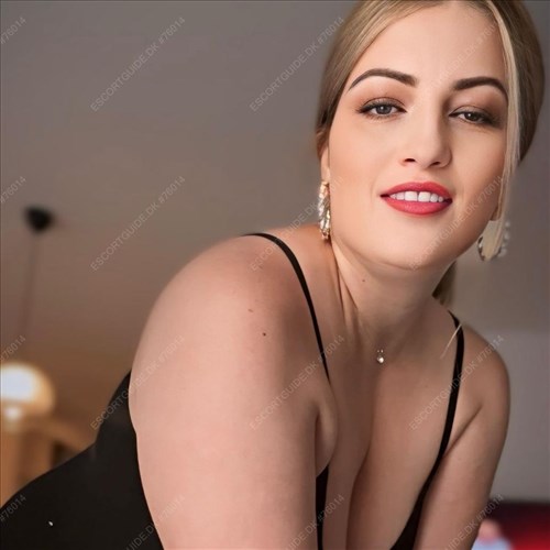 PARTY,❄️ HOT,👅AND SEXY❤️ Karina