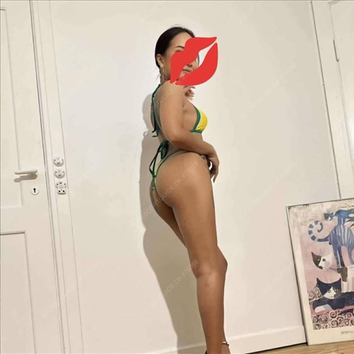 Super nice good looking thai girl Bee Bee 
