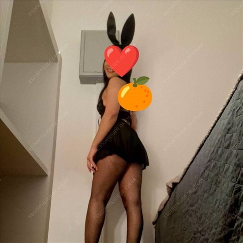Super nice good looking thai girl Bee Bee 