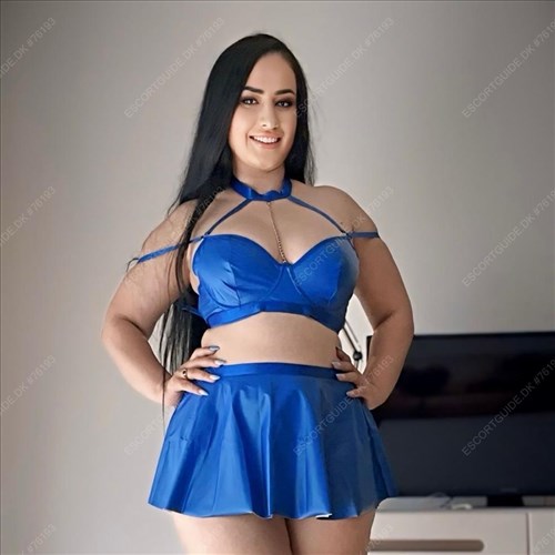 LORENA Home service🏡 Party girl ❄️🥳 Threesome show🔱 Lesbian show👩‍❤️‍👩 👅 Cash and Revolut