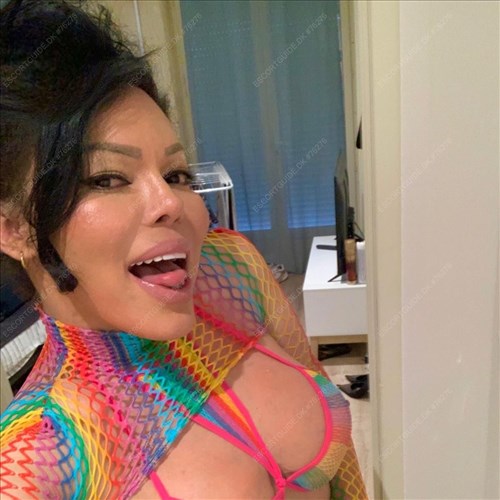 Ts VIVIANY, Venezuelan, first time in Copenhagen